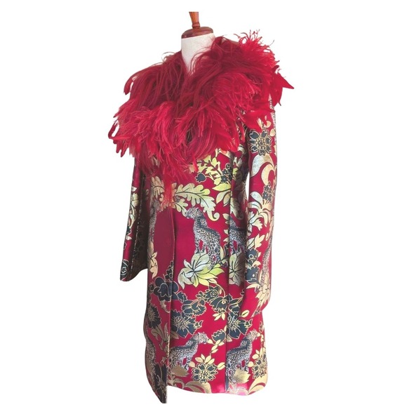 NWT Dolce‎ & Gabbana Red Brocade Coat with Feather Collar Made in Italy Size 38 - Picture 2 of 14